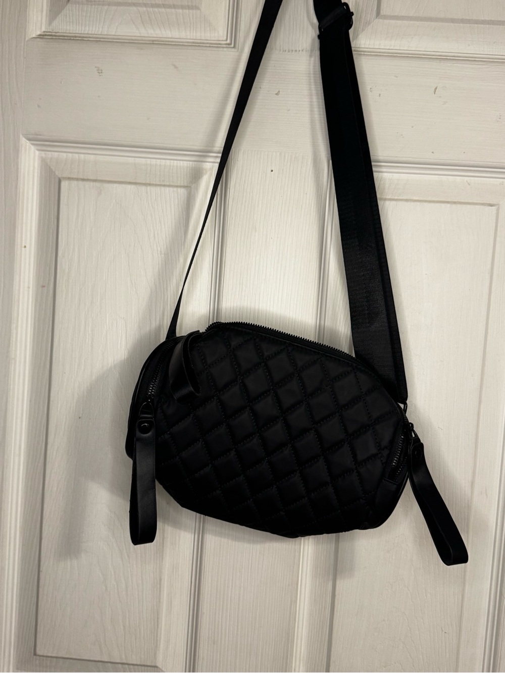 Black Quilted Faux Leather Crossbody Bag Adjustable Strap Double Zip Purse
